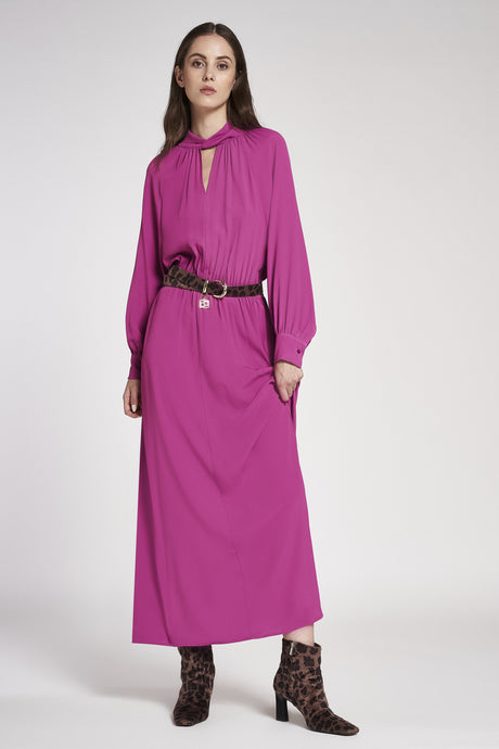 Abito a collo alto in crepe de chine