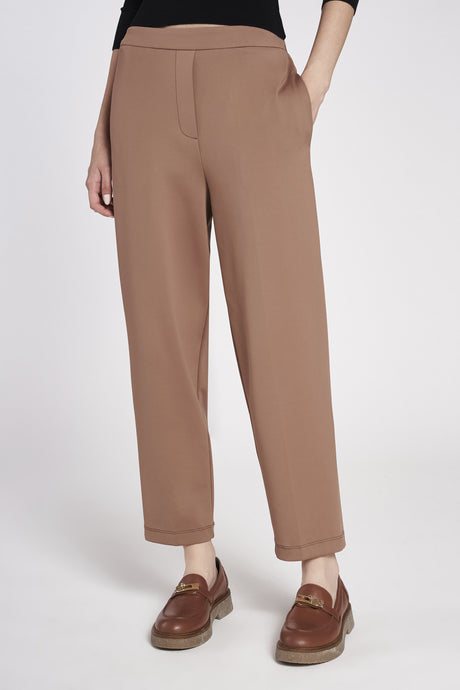 Pantaloni ampi con cavallo basso