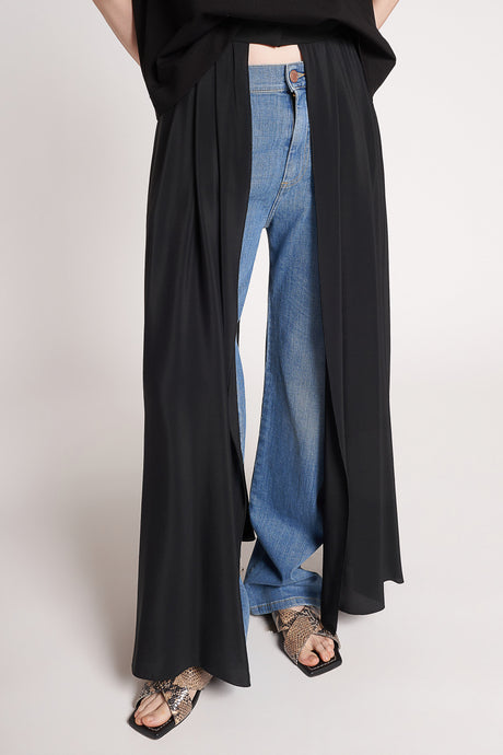 Gonna con pannelli in crepe de chine